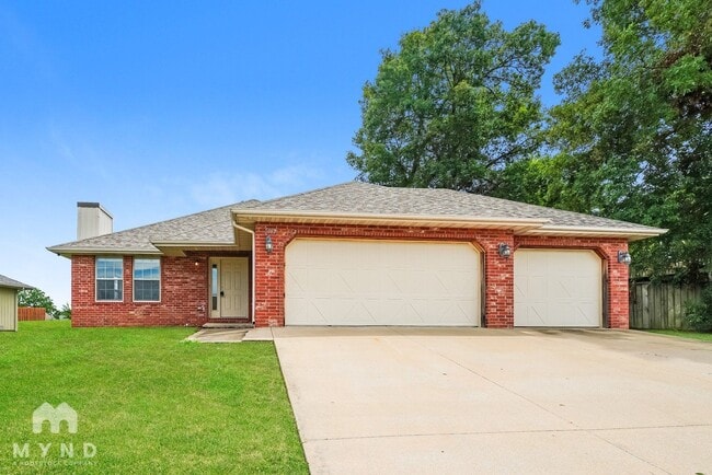 property at 5662 S Lexington Ave