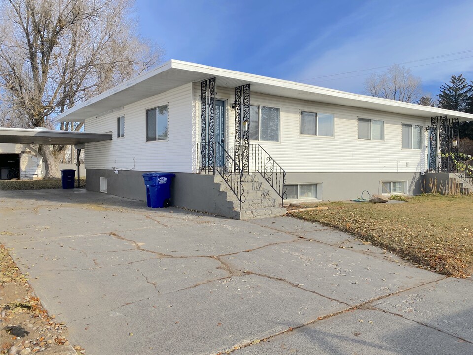 445 E 1st N, Unit 445 in St Anthony, ID - Building Photo