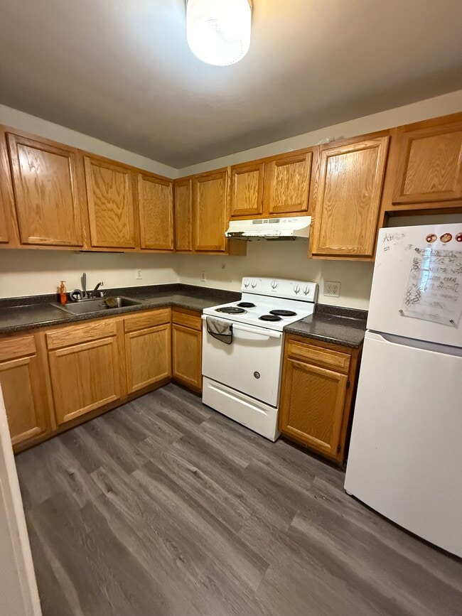 306 Tappan St, Unit 3 in Brookline, MA - Building Photo - Building Photo