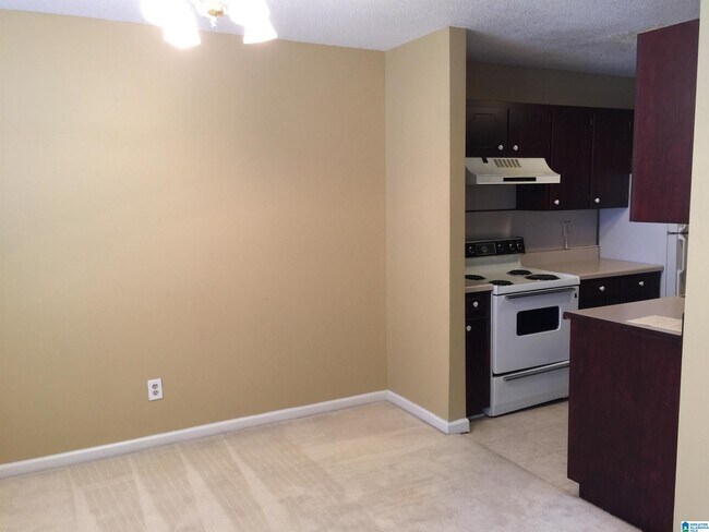 1710 14th Terrace S in Hoover, AL - Building Photo - Building Photo
