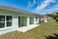 The Keys at Cotee River in Port Richey, FL - Building Photo - Building Photo