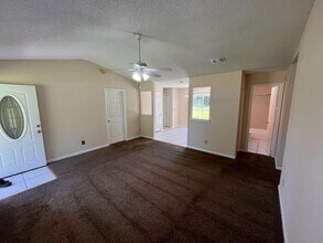 2061 Ashton St in Middleburg, FL - Building Photo - Building Photo