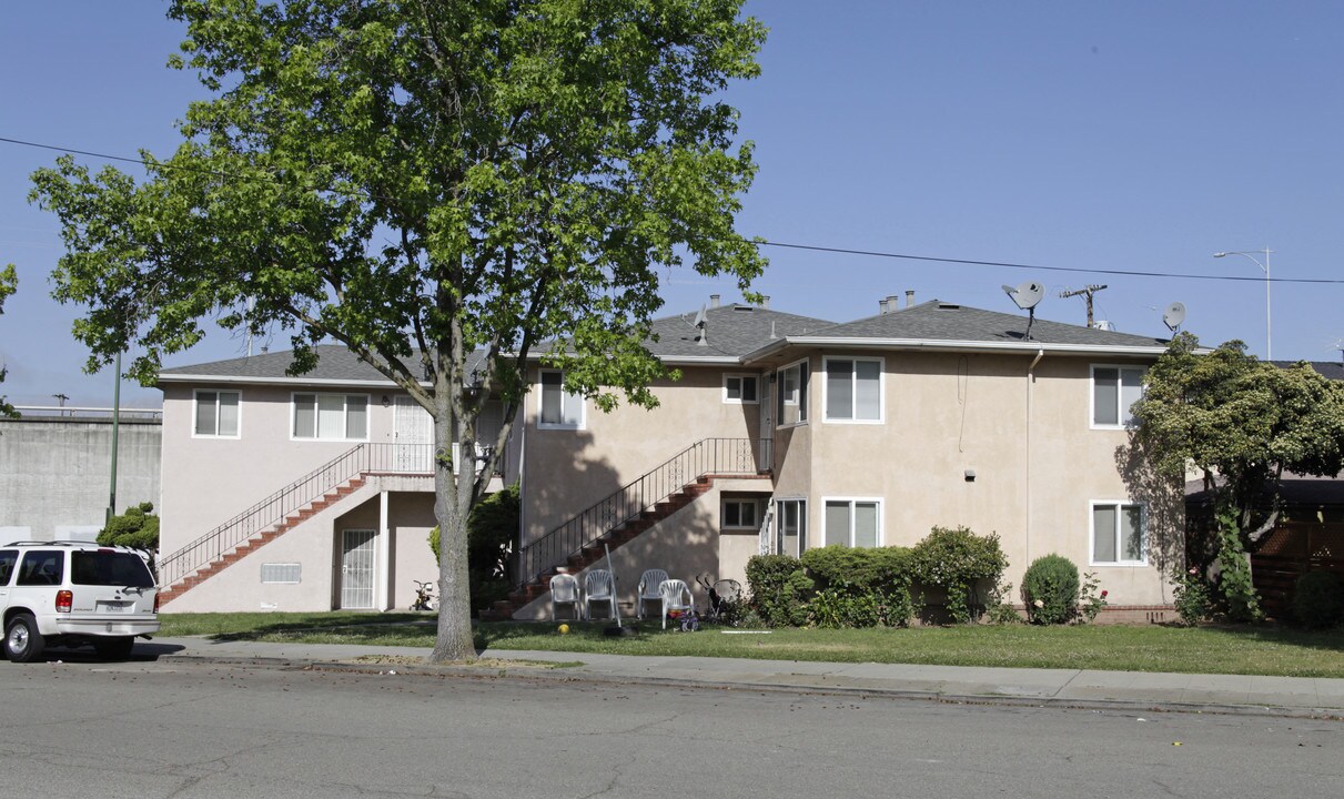 1 Marlow Dr in Oakland, CA - Foto de edificio