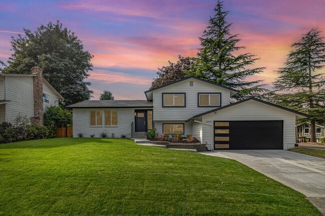 property at 13419 128th Pl NE