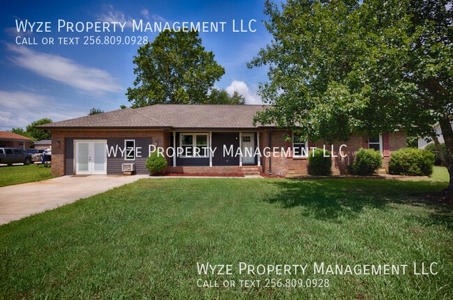 property at 118 Sweetwater Dr