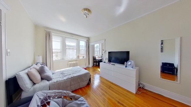 232 Kelton St in Boston, MA - Foto de edificio - Building Photo