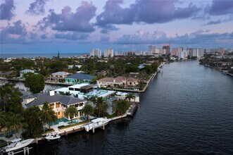 2307 N Riverside Dr in Pompano Beach, FL - Building Photo - Building Photo