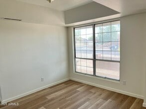 7740 W Flower St in Phoenix, AZ - Building Photo - Building Photo