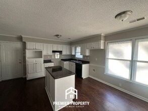 8531 Woodcock Cove in Memphis, TN - Building Photo - Building Photo