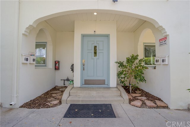 86 N Catalina Ave-Unit -1 in Pasadena, CA - Building Photo - Building Photo