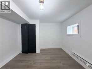 184 Ottawa St S in Hamilton, ON - Building Photo - Building Photo