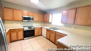 10735 Shaencrest in San Antonio, TX - Building Photo - Building Photo