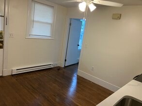 1 Waldo St, Unit 1 in Somerville, MA - Foto de edificio - Building Photo