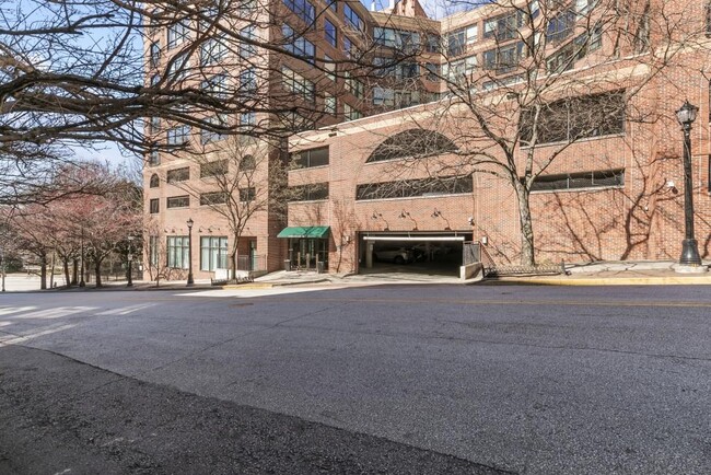 115 W Peachtree Pl NW in Atlanta, GA - Building Photo - Building Photo