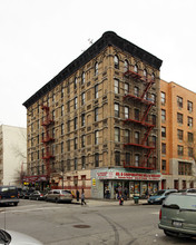 327 E Third St in New York, NY - Foto de edificio - Building Photo