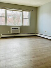 924 Main St in Woburn, MA - Building Photo - Building Photo