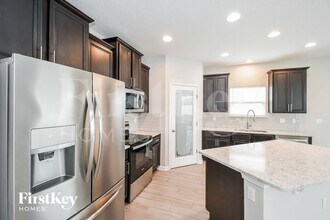 8169 Dancing Fox St in Jacksonville, FL - Building Photo - Building Photo