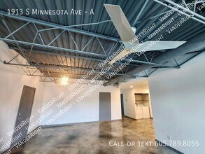 1913 S Minnesota Ave in Sioux Falls, SD - Building Photo - Building Photo