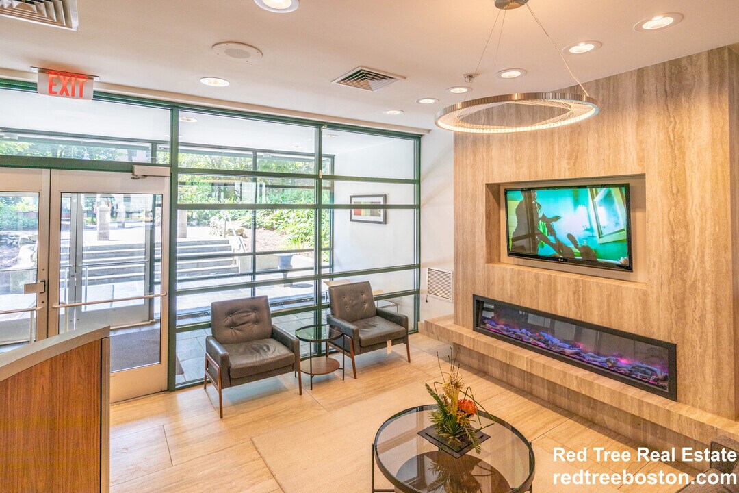 175 Freeman St in Brookline, MA - Foto de edificio