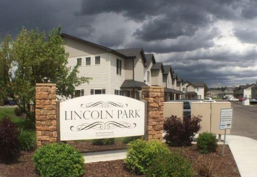 446 W 6th S in Rexburg, ID - Building Photo