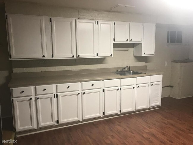 2927 Edison Hwy in Baltimore, MD - Building Photo - Building Photo