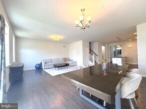 113 Wynstone Ct in Colmar, PA - Building Photo - Building Photo