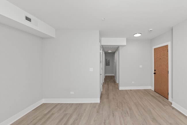 1133 Oak Ave, Unit 2W in Evanston, IL - Building Photo - Building Photo