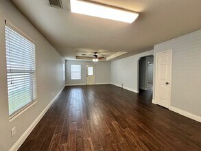 10403 Hurst Hill Ln in Houston, TX - Building Photo - Building Photo