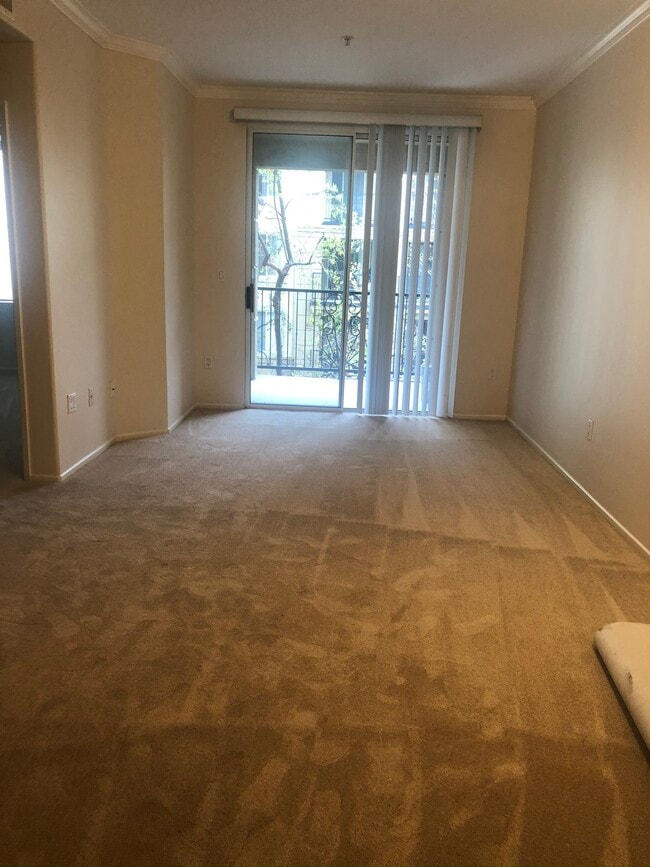 3329 Watermarke Pl, Unit 3329 in Irvine, CA - Building Photo - Building Photo