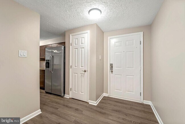 151 Kenwood Dr in Sicklerville, NJ - Foto de edificio - Building Photo