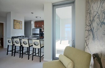 546 W Kinzie St in Chicago, IL - Building Photo - Building Photo