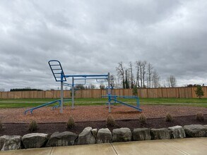 8823 S 1st St in Ridgefield, WA - Building Photo - Building Photo