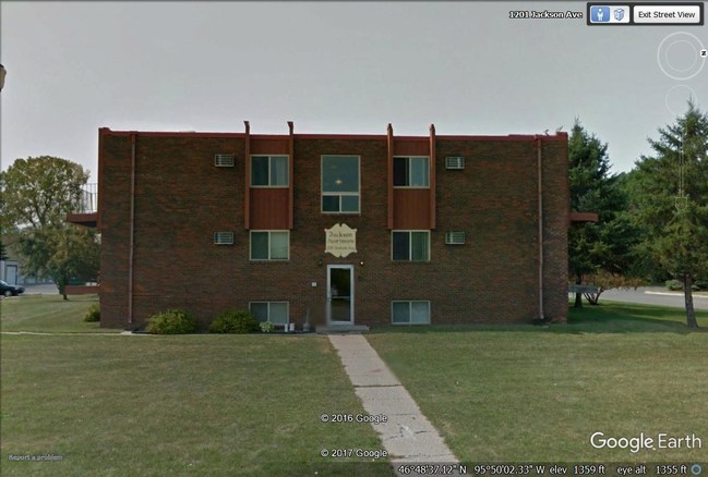 Jackson Apartments in Detroit Lakes, MN - Foto de edificio - Building Photo