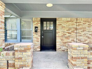 7 Hunt St in Houston, TX - Building Photo - Building Photo