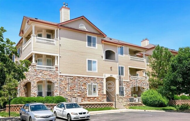 9557 W San Juan Cir in Littleton, CO - Foto de edificio - Building Photo