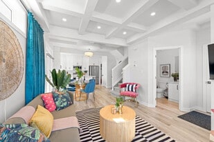 15803-15897 97 Ave NW in Edmonton, AB - Building Photo