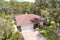 1783 Briar Creek Ln in Sarasota, FL - Foto de edificio - Building Photo