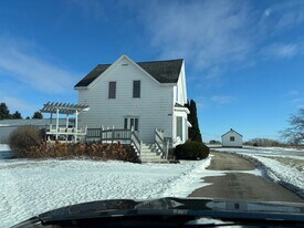 N5358 Herman Rd in Shiocton, WI - Building Photo