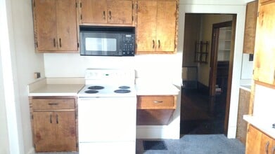 217 Connellsville St in Uniontown, PA - Building Photo - Building Photo