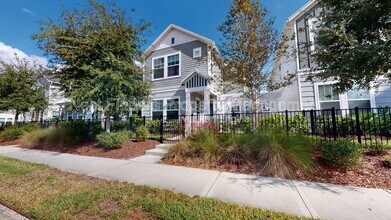 7412 Beach Walk Place in Jacksonville, FL - Building Photo - Building Photo