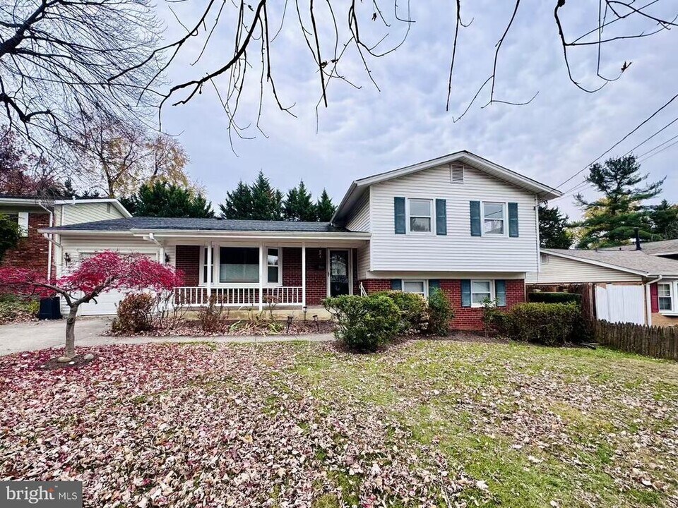 706 Carter Rd in Rockville, MD - Building Photo