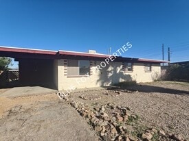 3755 S Amos Pl in Tucson, AZ - Building Photo