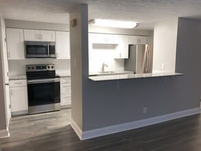 31 Sequoia Ct, Unit 31 Sequoia Court in Evesham, NJ - Building Photo - Building Photo