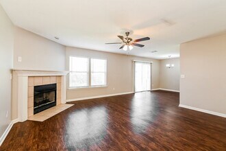 1848 Pineta Cove Drive in Middleburg, FL - Building Photo - Building Photo