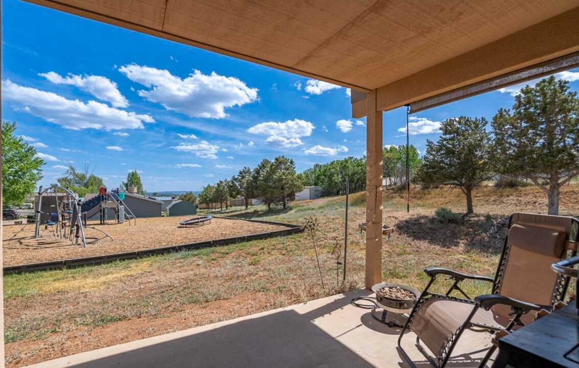1111 N Oak Dr in Bayfield, CO - Building Photo