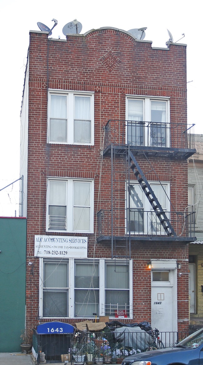 1643 Bay Ridge Pky in Brooklyn, NY - Foto de edificio - Building Photo