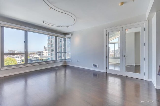 219 Brannan St in San Francisco, CA - Building Photo - Building Photo