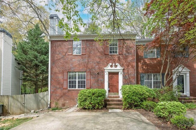 635 Anderson Walk