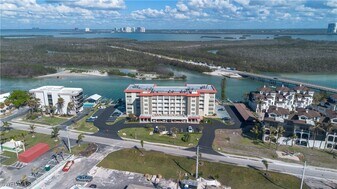 25901 Hickory Blvd in Bonita Springs, FL - Building Photo