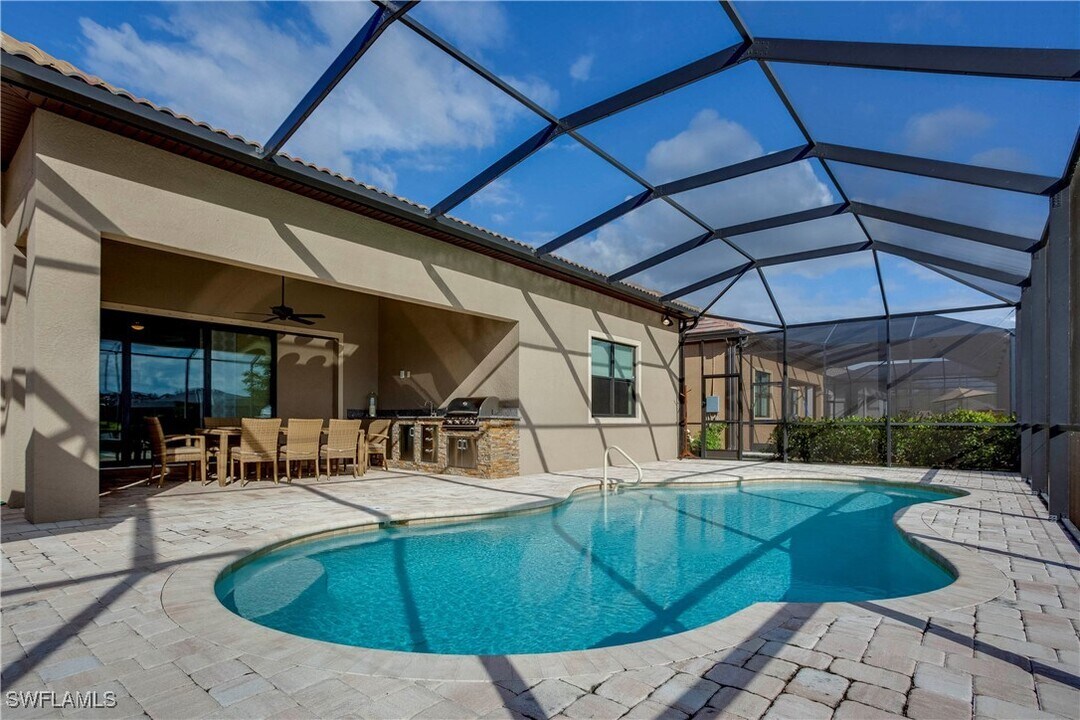 14020 Hawks Eye Ct in Estero, FL - Building Photo